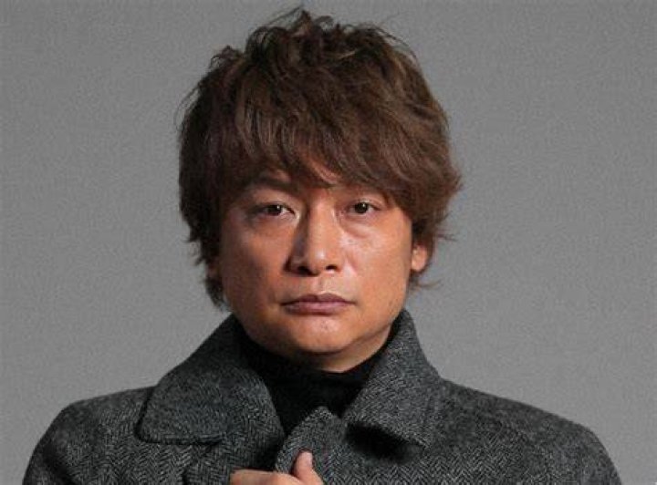 香取慎吾さんの「金髪×ロング」オーダーはどこから？髪型の頼み方ガイド